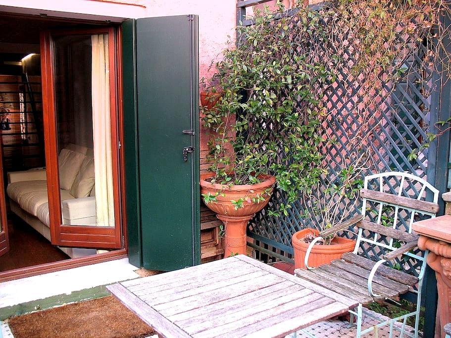 Venetian House With Terrace Venice